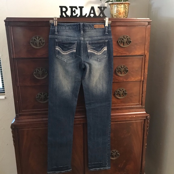 SOLD!! Mudd Straight Leg Denim Jeans - Picture 6 of 7